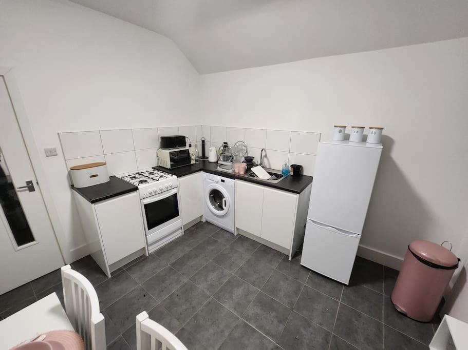 Nice Cosy Flat. Walking Distance To City Nottingham Zewnętrze zdjęcie